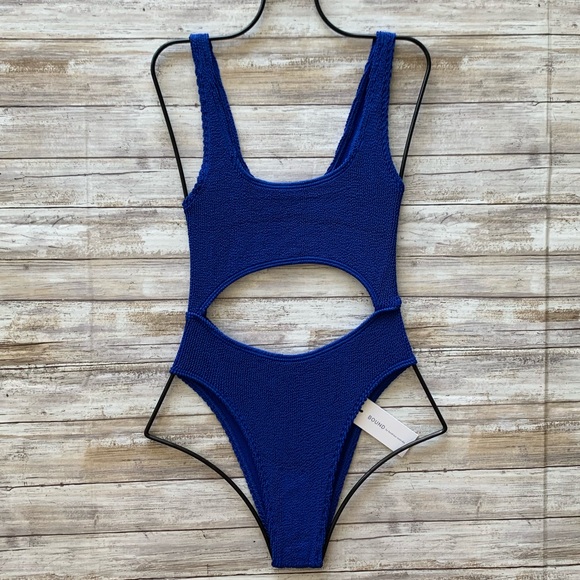 Bound by Bond Eye 'THE MISHY' One Piece - Picture 2 of 9